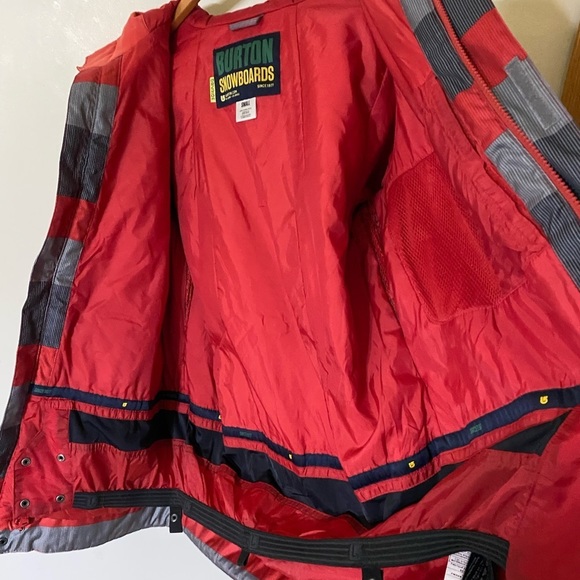 Burton Red and Gray Striped Ski Jacket - Picture 5 of 15